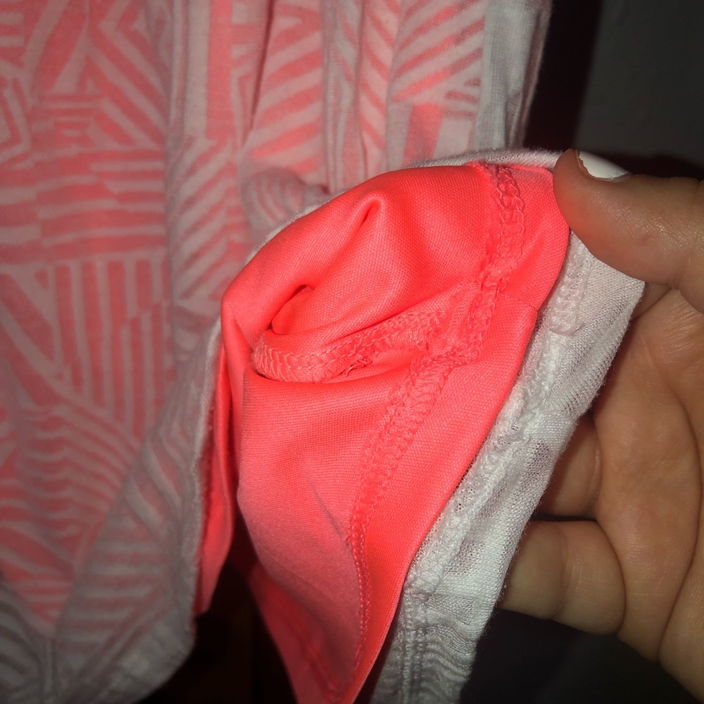 Pink and while Razorback dress - Picture 3 of 4